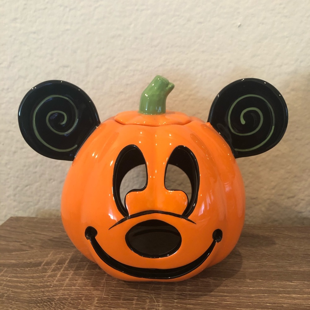 Mickey Mouse Pumpkin Halloween Decor - Disneyland